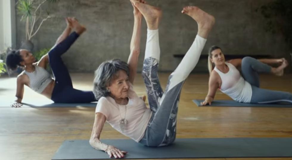 Video: 98-godišnja učiteljica joge dijeli savjete za vježbanje