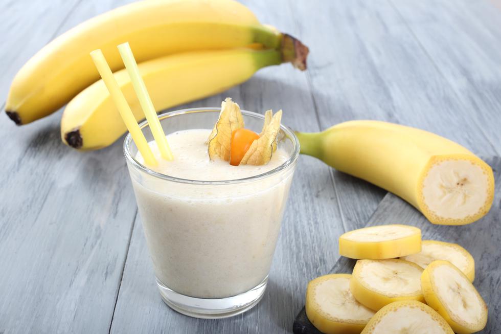 Pet razloga zbog kojih u smoothie trebaš dodati koru banane