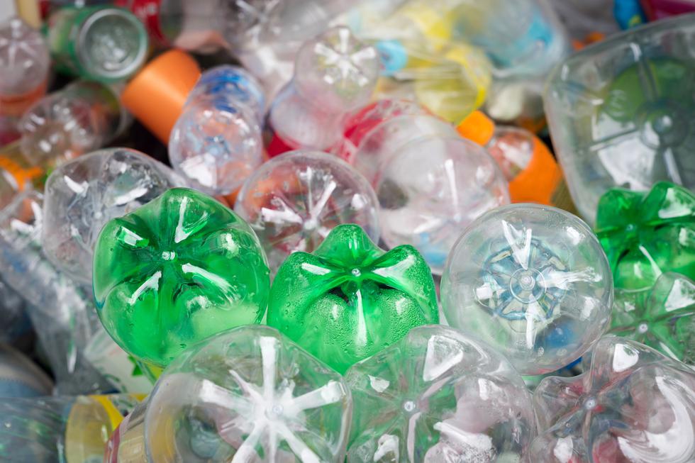 Koje sve tvari skrivaju plastične boce?