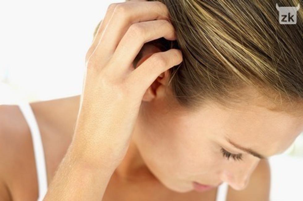 Frizeri upozoravaju: Ne koristite šampon za suho pranje često